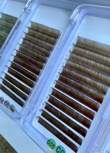 How to Select the Right Eyelash Extensions Length and Thickness