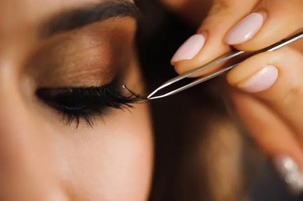 How to Fix Common Eyelash Makeup Mistakes